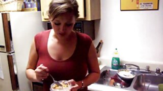 ஒரு பெண்ணை நிர்வாணமாக புணர்ந்த நால்வர் செக்ஸ் வீடியோ தமது