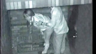 லூசி அங்கு ஆபாச காட்சிகளை தமிழ் அத்தை செக்ஸ் சுடும் பையனிடம் குடிசைக்கு வந்தார்